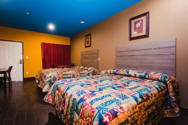 Moonlight Suites - Houston/George Bush Int'l Airport image 26