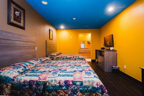 Moonlight Suites - Houston/George Bush Int'l Airport image 28